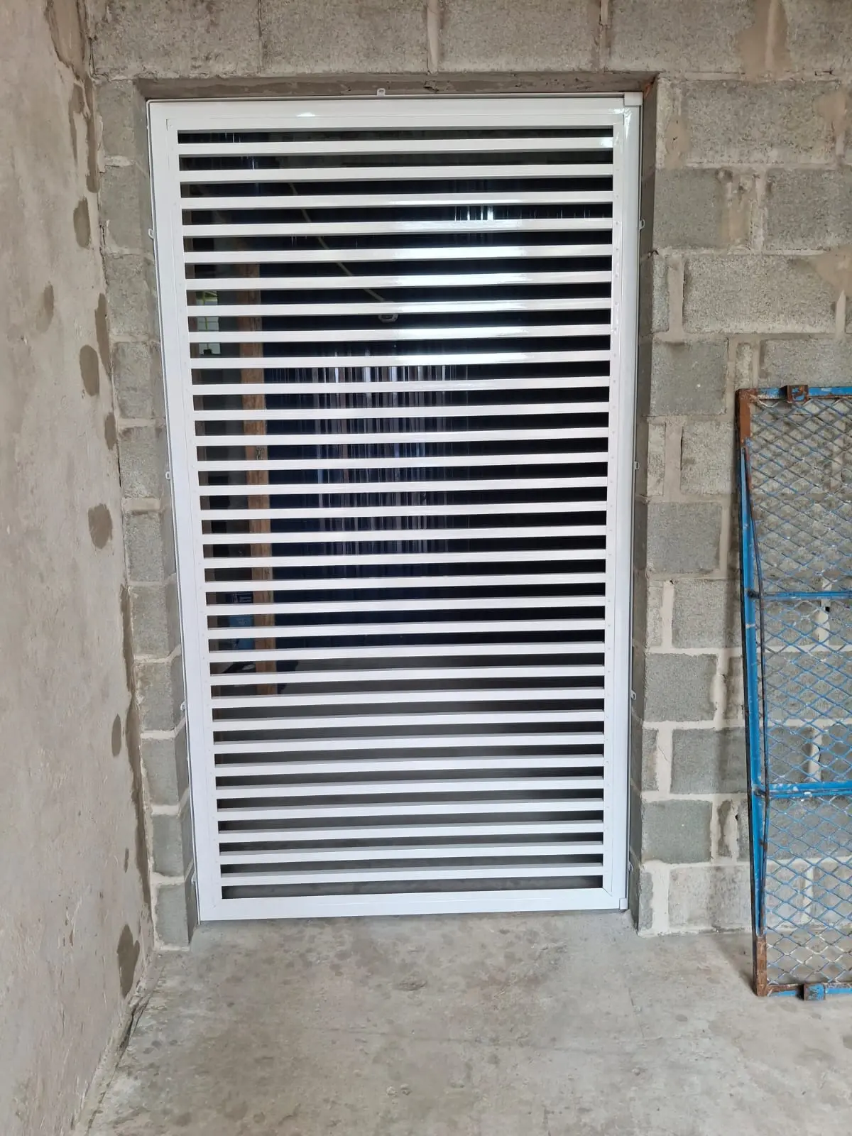 Grade de ventilação em metalon — Itajaí